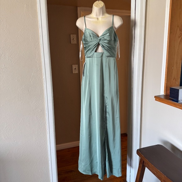 AZAZIE JENNA A LINE PLEATED STRETCH SATIN DRESS A4 BRAND NEW - Picture 4 of 14